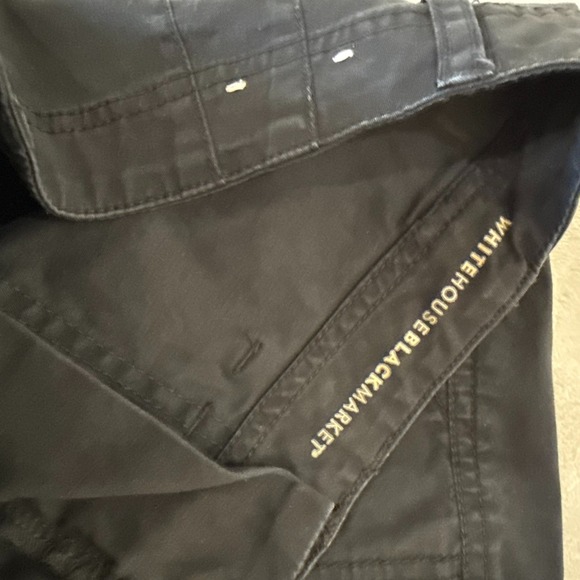White House Black Market Slim Crop Cargo Pants Black Women's Size 8 - Picture 5 of 8